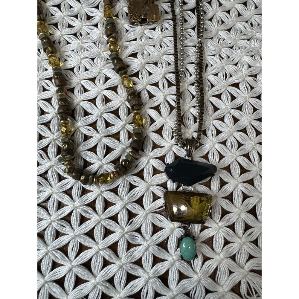 Multi-toned Jewelry - Picture 4 of 4